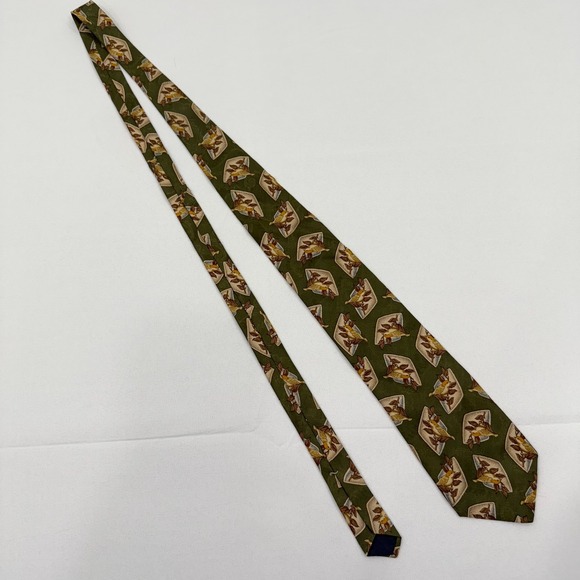 Burberrys of London 100% Silk Neck Tie Green Birds & Leaves Motif USA Made - Picture 2 of 7